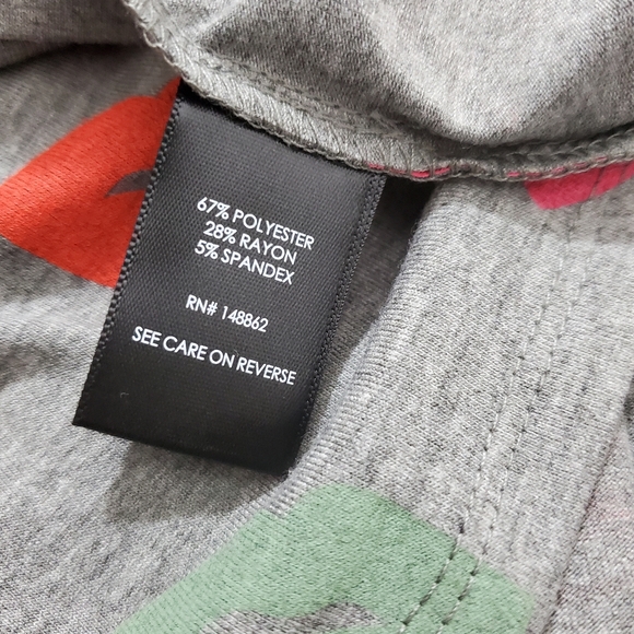 NWT Torrid Maxi Dress Strappy Grey Novelty Kiss Lip Print Size 2X 18 - 20 - Picture 11 of 12